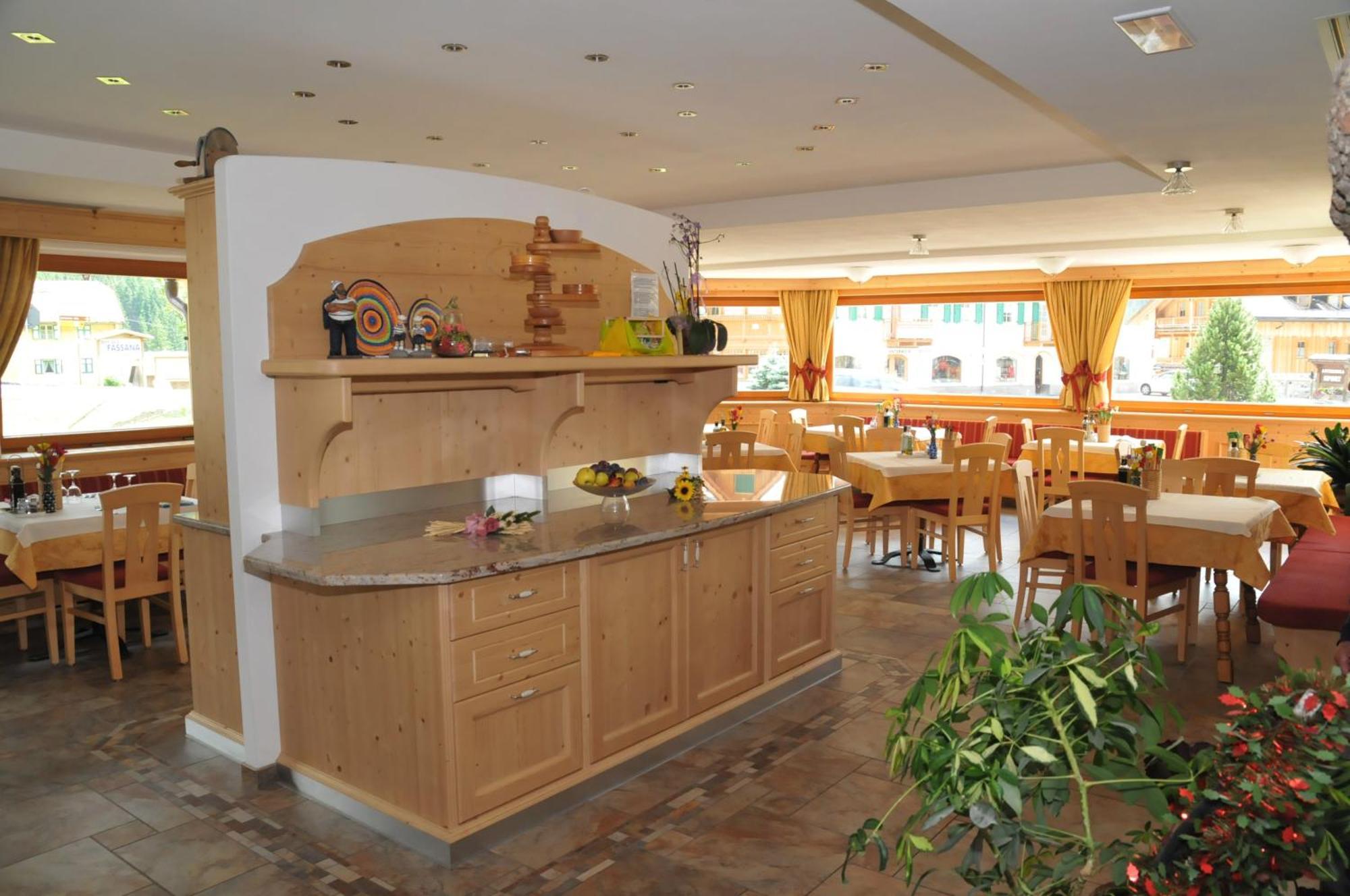 Hotel Ciamol Campitello di Fassa Buitenkant foto
