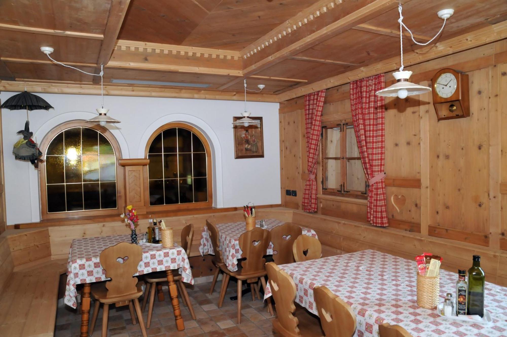Hotel Ciamol Campitello di Fassa Buitenkant foto