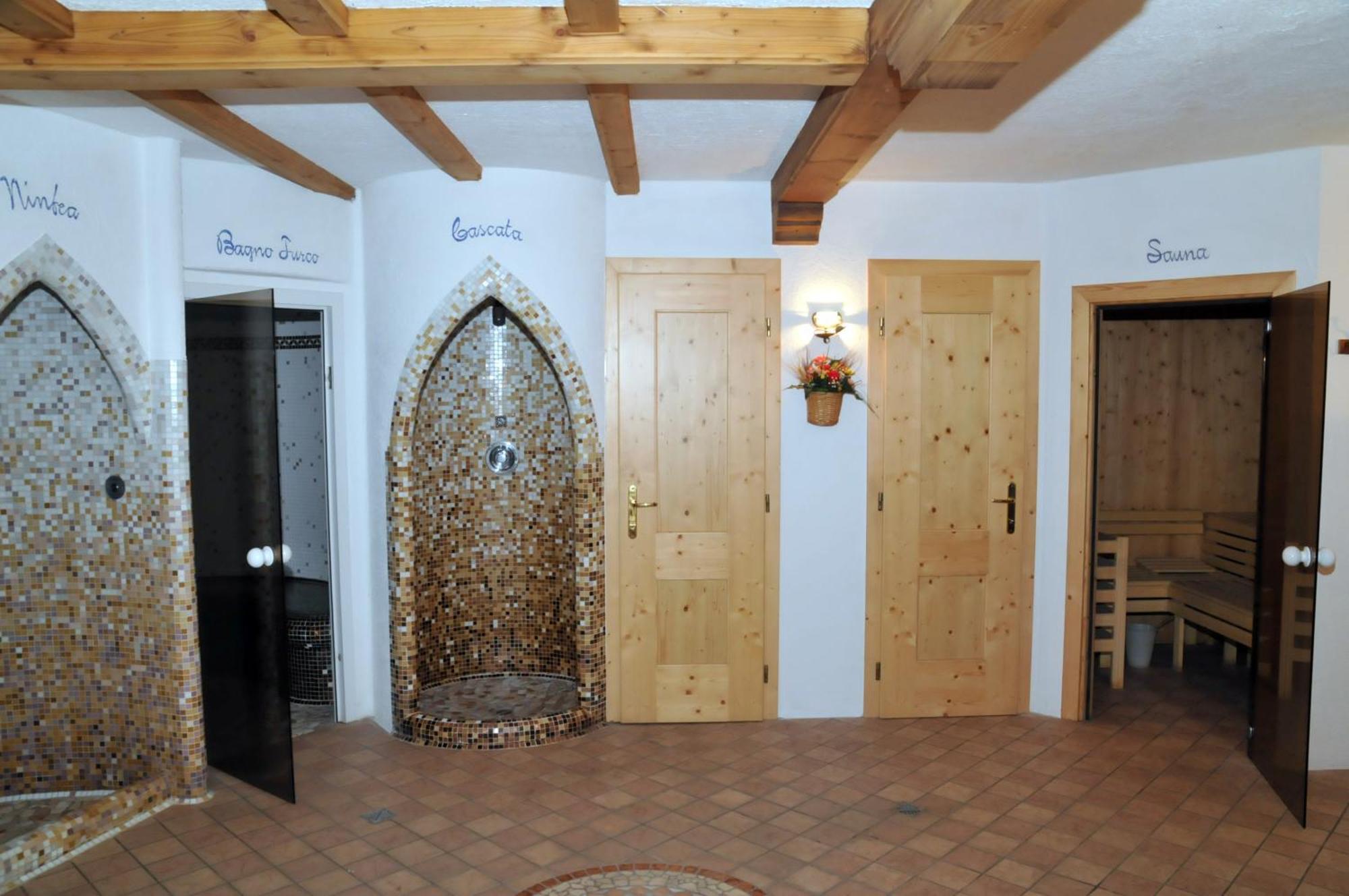 Hotel Ciamol Campitello di Fassa Buitenkant foto