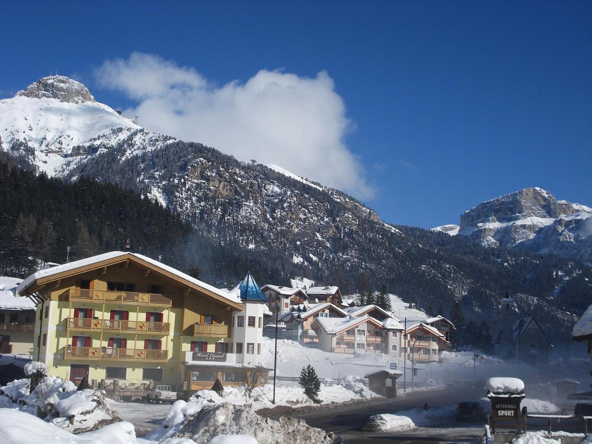 Hotel Ciamol Campitello di Fassa Buitenkant foto