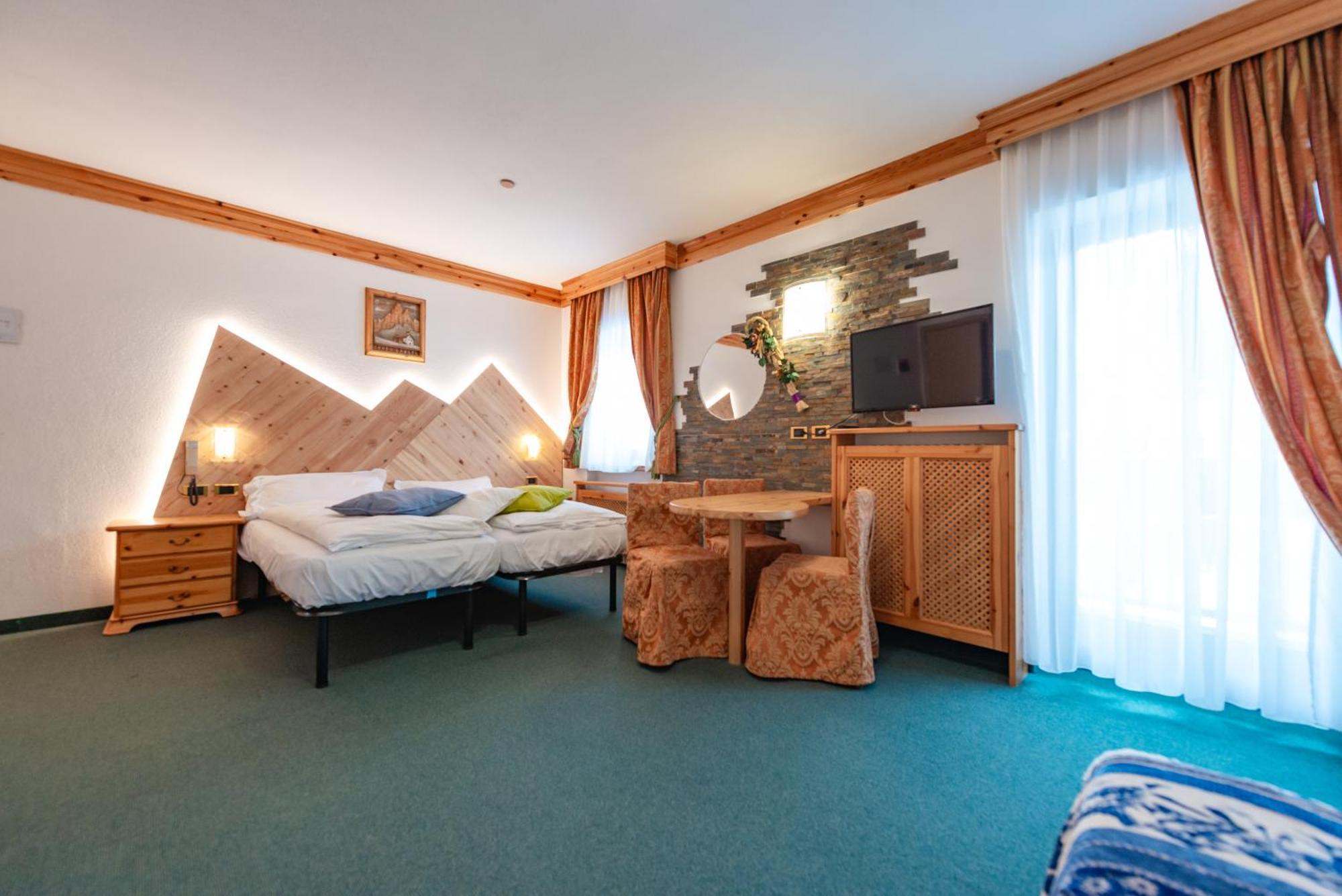 Hotel Ciamol Campitello di Fassa Buitenkant foto