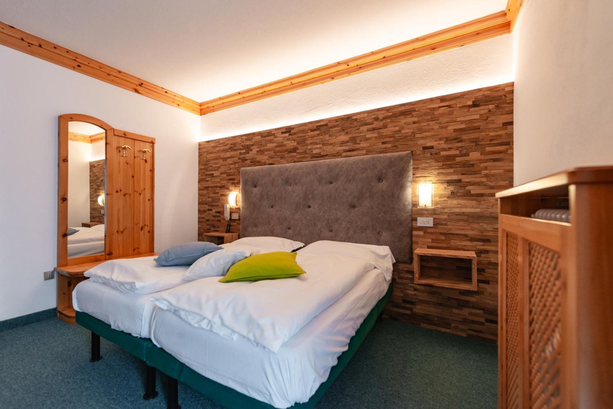 Hotel Ciamol Campitello di Fassa Buitenkant foto