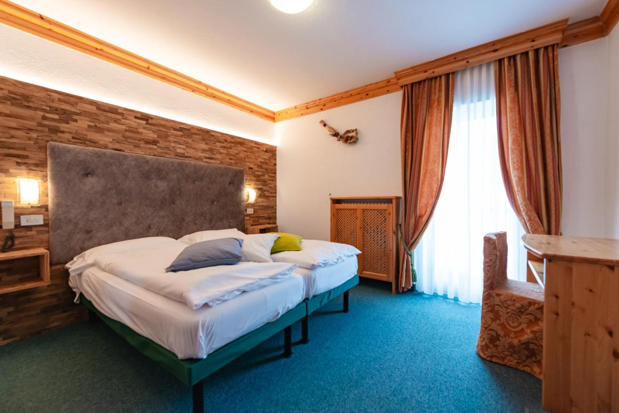 Hotel Ciamol Campitello di Fassa Buitenkant foto