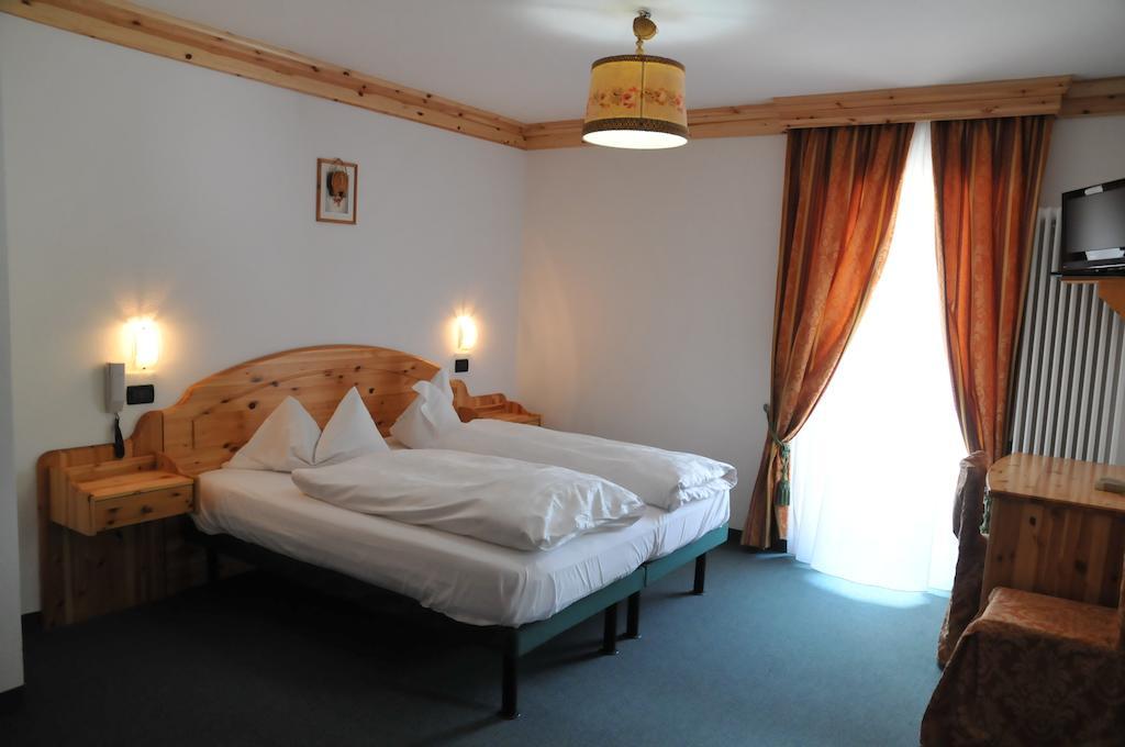 Hotel Ciamol Campitello di Fassa Kamer foto